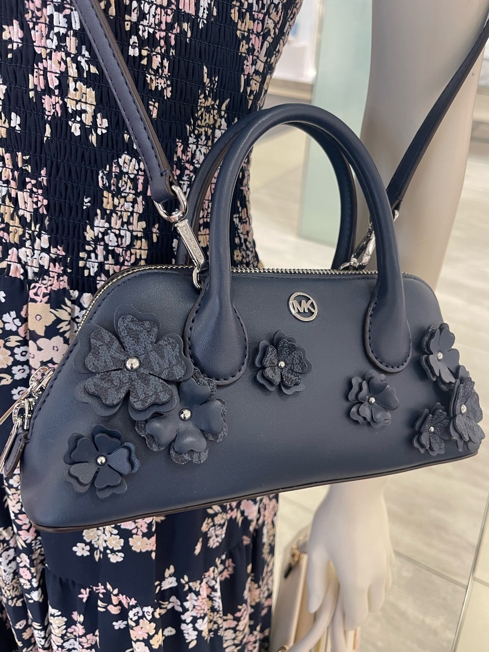 Michael Kors Petra Small Floral Embellished Crossbody Bag
Navy
NWT - Picture 1 of 16
